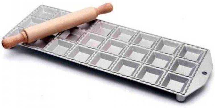 Eppicotispai Ravioli Mal Vierkant Met Rolstok 24 Stk