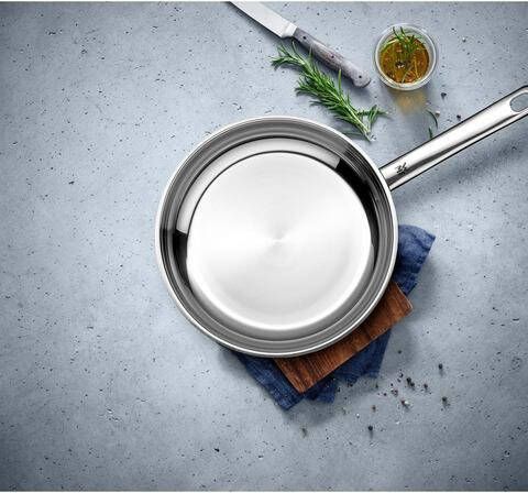 WMF Koekenpan Profi ongecoat, ideaal voor scherp aanbraden(1 delig )
